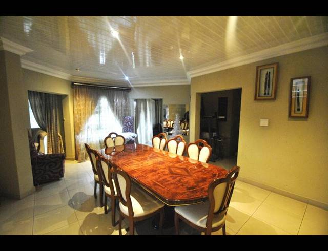 3 BEDROOM HOUSE FOR SALE IN SONNEVELD